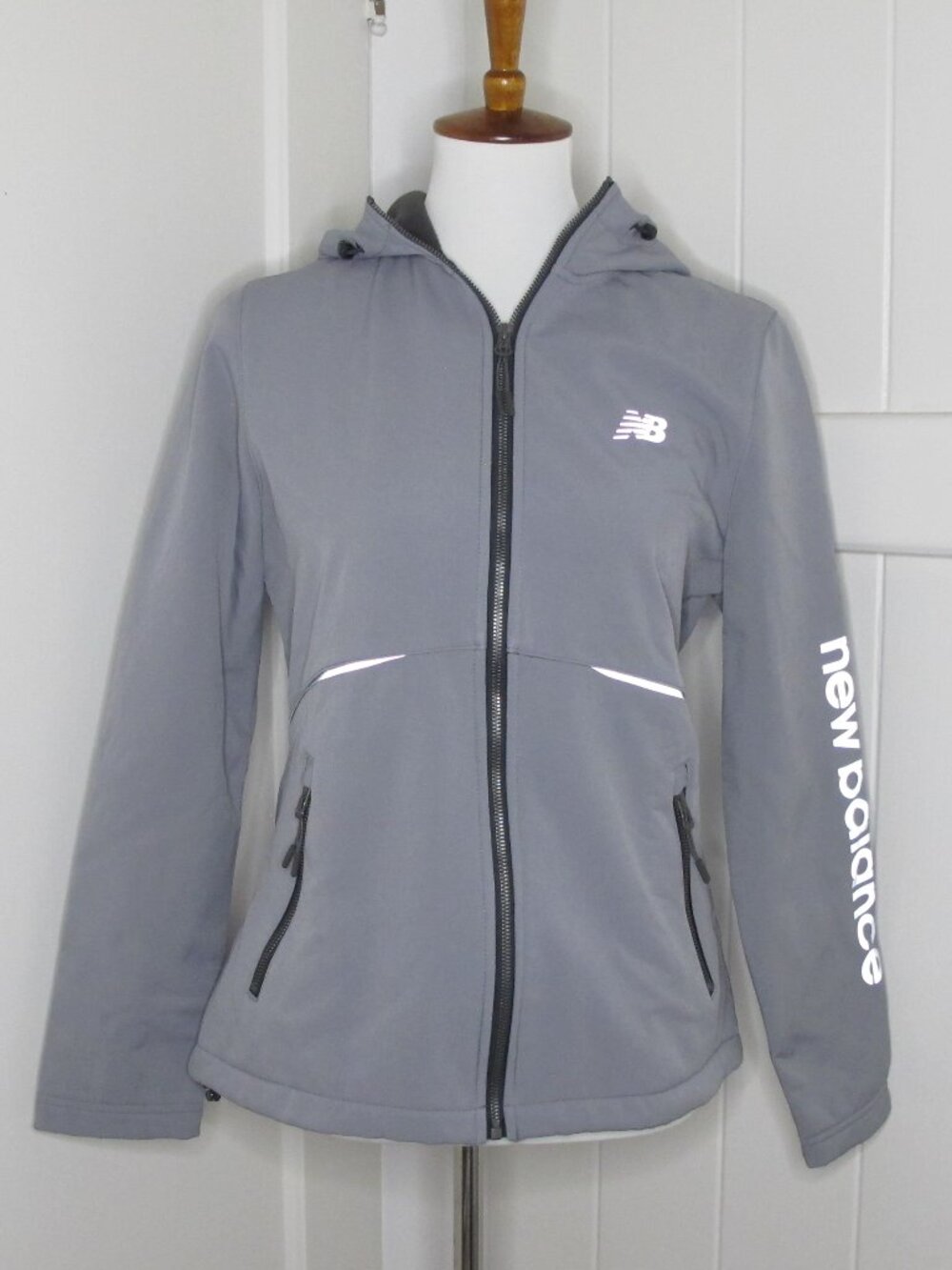 New Balance | Full Zipper Softshell Hooded Jacket Reflective Elements